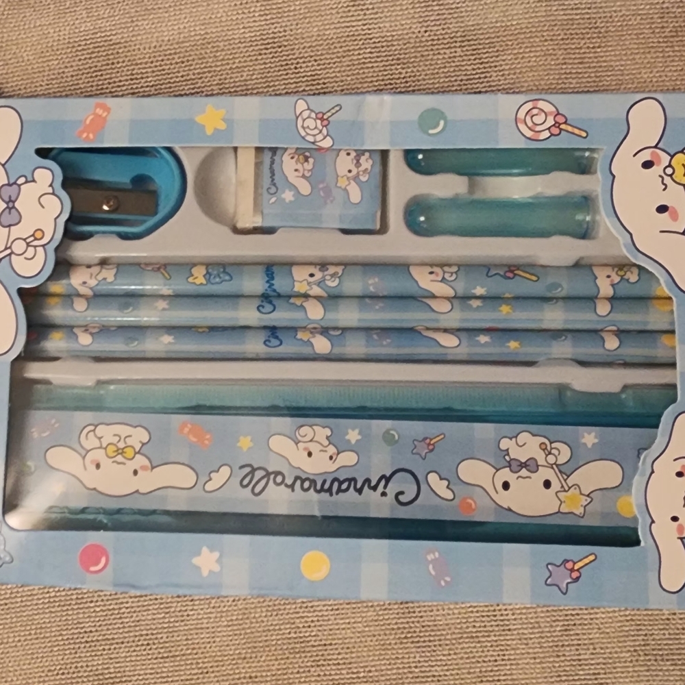 Hello Kitty & Friends pencil packs